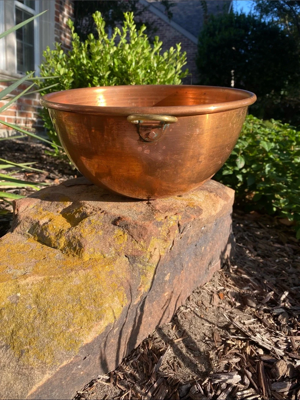 Vintage Copper 10” Mixing Bowl Rolled Edge Brass Hanging Ring